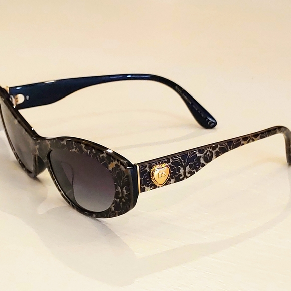 SOLD Dolce & Gabbana 53mm cat eye sunglasses NEW w case - Picture 4 of 6